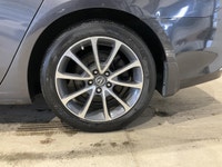 LAcura TLX 2015 V6 AWD MAGS A/C CRUISE BLUETOOTH offert chez AutoStudio 72 à Mirabel présente une ca... (image 8)