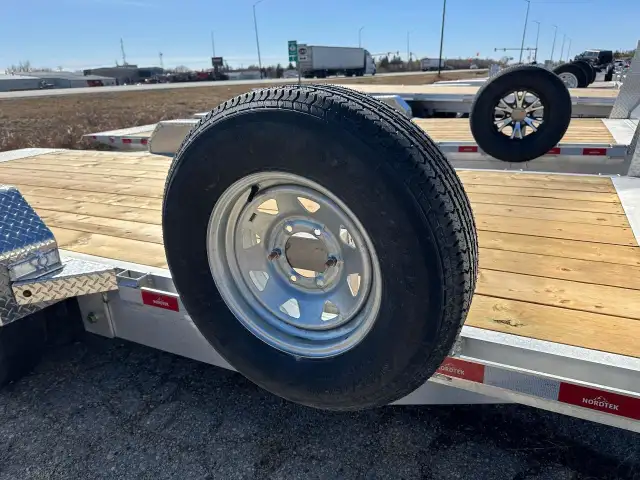 2025 Nordtek Car & Equipment Hauler Tilt 82" X 18' Nordtek Tilti in Travel Trailers & Campers in Winnipeg - Image 5