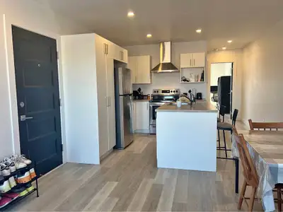 Rosemont - Magnifique Condo 4 1/2 Neuf - 1er Juillet
