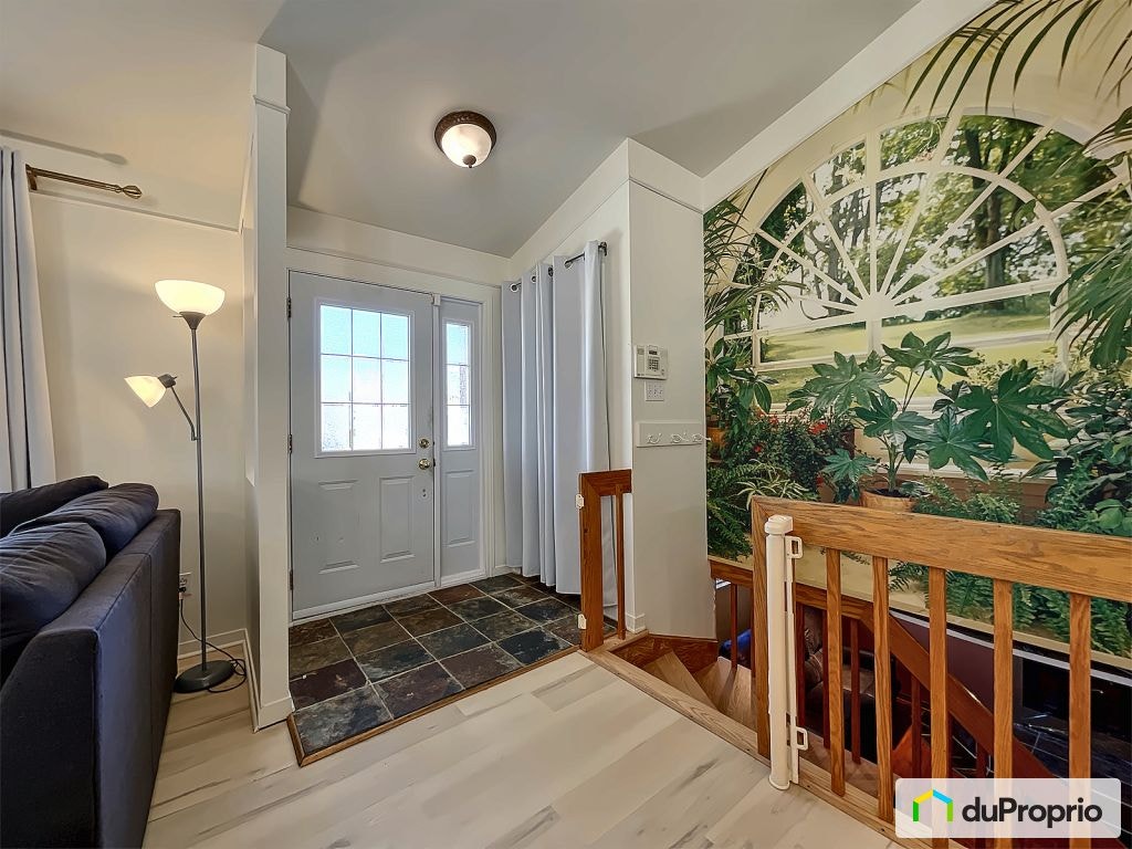 $648,000 - Bungalow for sale in Ste-Catherine — photo 3