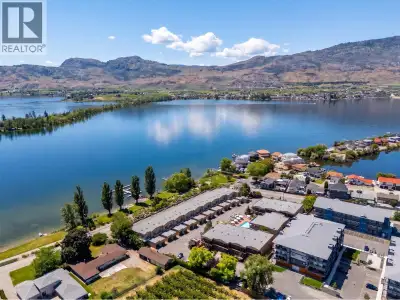 LAKEFRONT TOWNHOME WITH PRIVATE BEACH ACCESS! Experience the best of Osoyoos in this turnkey 3 bedro...
