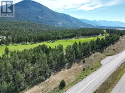 A super deal for a commercial lot in a prime traffic zone in the heart of the beautiful Columbia Val...