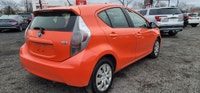GARANTIE 1 ANS CREDIT DIRECT EN LIGNE AU WWW.AUTO-INTERNET.CA WOW 2013 TOYOTA PRIUS C HYBRID AUTOMAT... (image 4)