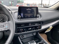Remote Start,pro Pilot Assist,power Liftgate,intelligent Lane Intervention,panoramic Moonroof,heated... (image 5)