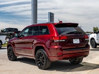Welcome to 400 Chrysler Dodge Jeep Ram. Stand out from the crowd in this stylish and capable 2019 Je... (image 5)