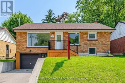 CERTIFIED LEGAL DUPLEX APARTMENT ! DETACHED RAISED BUNGALOW ! SEPARATE ENTRANCE ! FOR LEASEUPPER LEV...