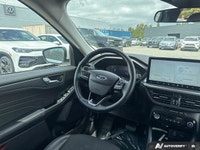 Discover remarkable fuel efficiency and versatile performance in this stunning 2023 Ford Escape PHEV... (image 8)