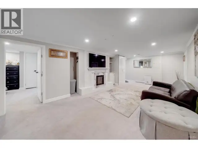 3870 EMERALD DRIVE North Vancouver, British Columbia in Houses for Sale in North Shore - Image 25