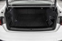 ... Engine: Moteur à 4 cylindres 2.0l L/100Km City: 10.0 L/100Km Hwy: 7.3 Safety Equipment Contrôle... (image 9)