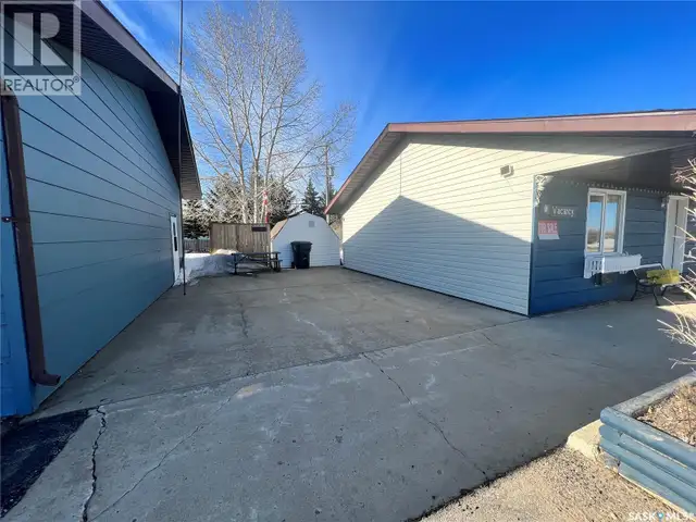 447 Saskatchewan STREET Elbow, Saskatchewan in Commercial & Office Space for Sale in Moose Jaw - Image 5