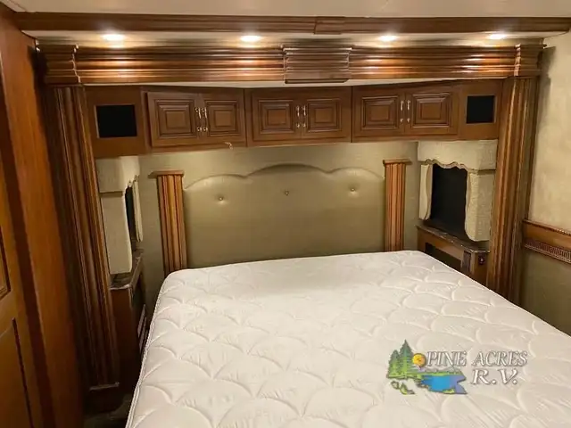 2015 Fleetwood RV Providence 42M only 027,446 Miles in RVs & Motorhomes in Moncton - Image 34