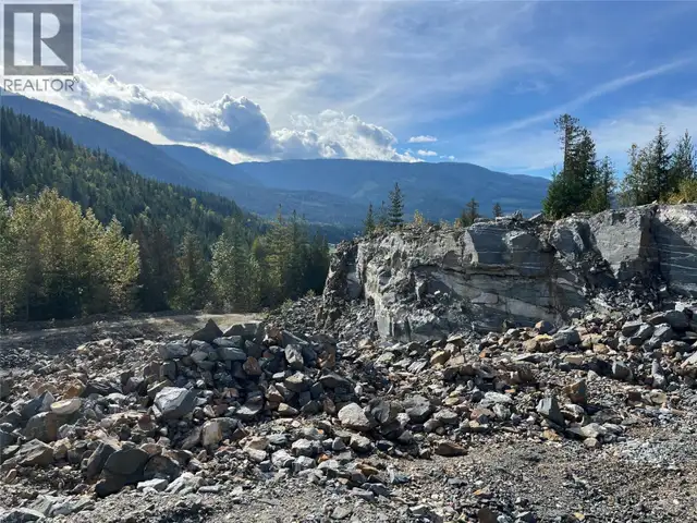 00 Oxbow Frontage Road Malakwa, British Columbia in Land for Sale in Kamloops - Image 16