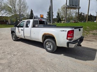 This item(s) are selling by Online Timed Auction Complete Dispersal for Prairie Pride Construction -... (image 3)