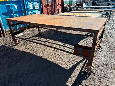 Table en acier sur roues / établi de travail, View more