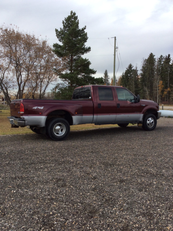 2000 Ford Dually 4x4 in Cars & Trucks in Red Deer - Image 4