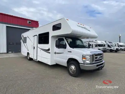 Call for details. 2017 Thor Motor Coach Majestic Z240 AMVIC LICESED BUSINESS