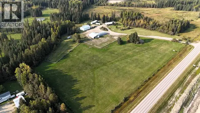 53412 Highway 748 East Rural Yellowhead County, Alberta in Houses for Sale in St. Albert - Image 2