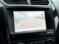 * Intelligent 4WD with different drive modes * 7-passenger seating with flexible cargo space and ava... (image 9)