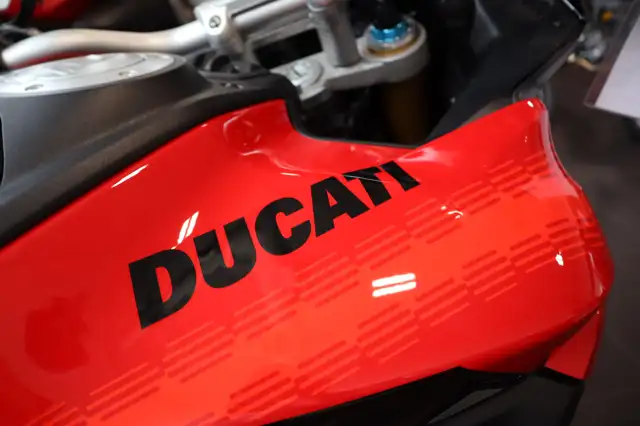 2025 Ducati Multistrada V4 Pikes Peak in Street, Cruisers & Choppers in Edmonton - Image 5