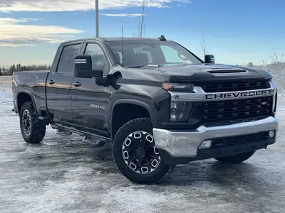 AMVIC Licensed Dealer Stock # C4131368A AMVIC LICENSED DEALER The 2022 Chevrolet Silverado 2500HD LT...