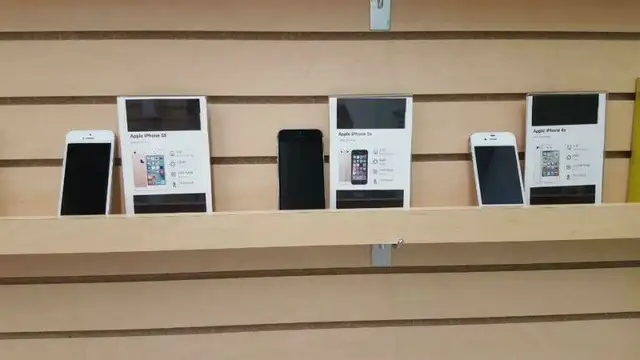SUMMER SALE iPhone 8+ 64/256GB Unlocked NEW CHARGER 1Yr WAR in Cell Phones in Calgary - Image 5