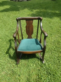 Large vintage wood rocking chair Barrie Ontario Preview