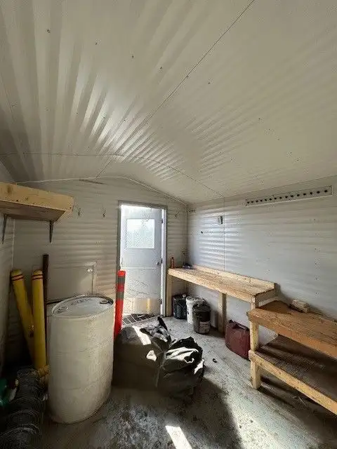 1234 MakLoc Skid Shack in Cargo & Utility Trailers in St. Albert - Image 10