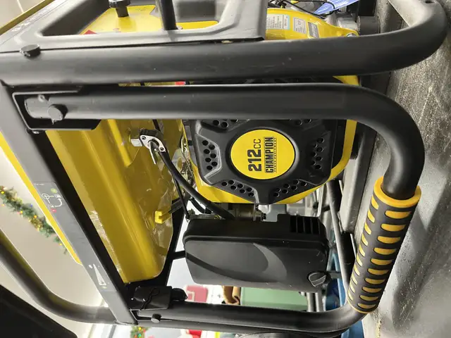 Champion Semi-Trash Water Pump in Power Tools in City of Toronto - Image 4