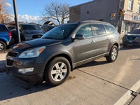2011 Chevrolet Traverse AWD 4dr 2LT,excellent conditions, 7 passenger,one owner,carfax shows a polic... (image 3)
