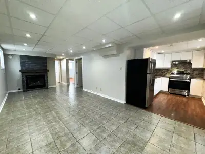 Available March 1 $2100 All Inclusive (includes Internet) This bright and spacious unit is available...