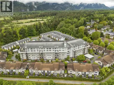 GREAT VALUE 2B/2B - Tucked away on the quiet end of the second floor at Aqua, one of only two concre...