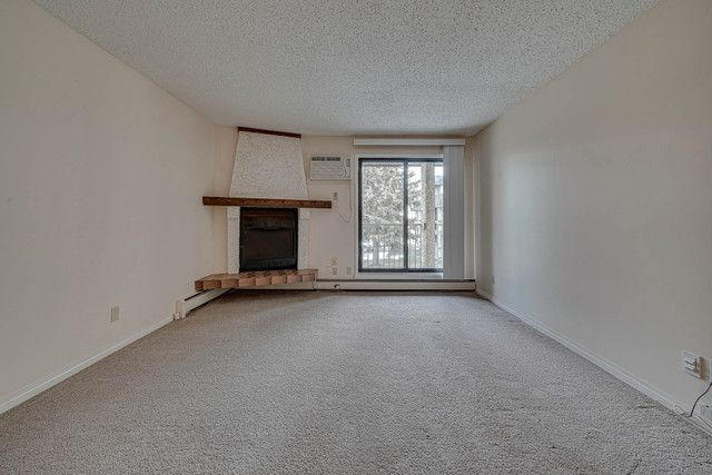 1 Bedroom - Russell Rd. in Long Term Rentals in Saskatoon - Image 2