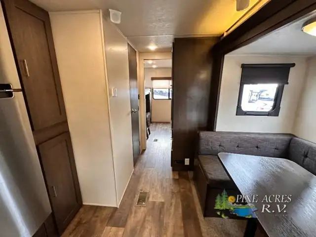 2019 Forest River RV Salem 32BHDS Bunk Room & 2 Slides in Travel Trailers & Campers in Moncton - Image 18