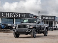 Welcome to Barrie Dodge Chrysler Jeep. Robust 3.6L V-6 engine - Advanced 4x4 drivetrain - Comprehens... (image 1)