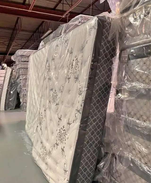 Twin Mattress - Full Mattress : King Mattress | Queen Mattress in Beds & Mattresses in Oshawa / Durham Region - Image 8