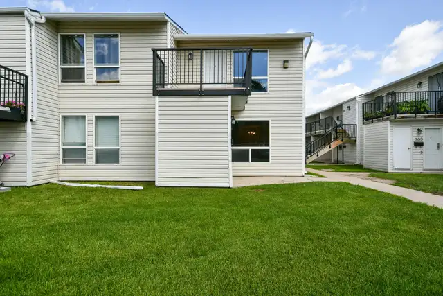 Centennial South - 2 Bedroom Premium Apartment for Rent in Long Term Rentals in Regina - Image 16