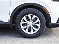 NO HIDDEN FEES, CLEAN CARFAX, ONE OWNER, APPLE CAR PLAY, ANDROID AUTO, **ALL CREDITS WELCOME, GOOD C... (image 5)
