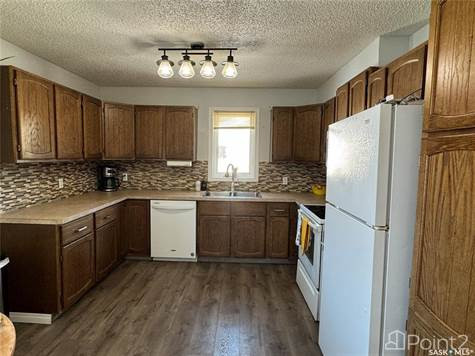 955 Quandt CRESCENT in Houses for Sale in La Ronge - Image 3
