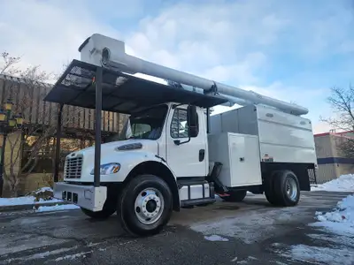 Altec LR758 Boom Bucket (63' Working Height), 10' Dump, Upper & Lower Boom Controls, 6.7L Cummins IS...