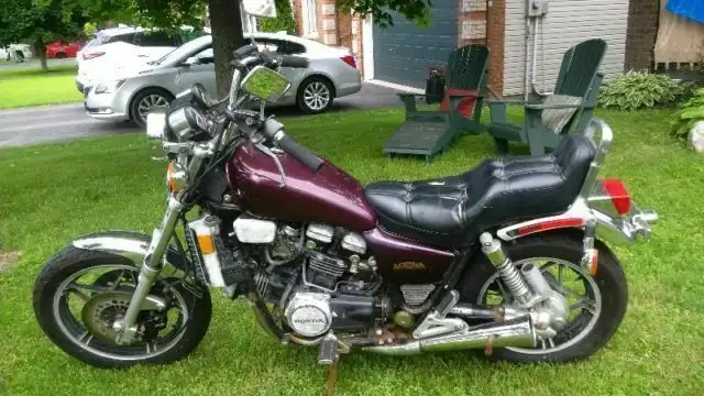 VTX 1800 "N"Titainium  2005  high mileage in Street, Cruisers & Choppers in Hamilton - Image 7