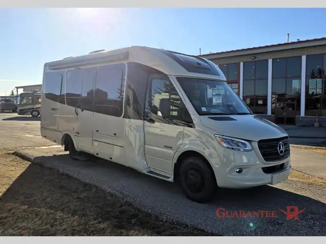 2026 Triple E ( LEISURE TRAVEL VANS ) Unity 24MBL in RVs & Motorhomes in Calgary - Image 3