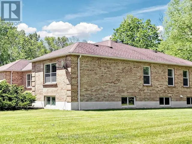 355 CONC 2 ROAD Brock, Ontario in Houses for Sale in Markham / York Region - Image 5