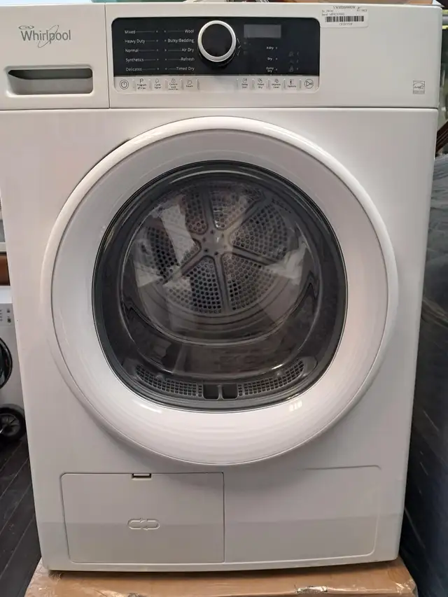 Stacked washer and dryer. Apt size. in Washers & Dryers in City of Toronto - Image 4