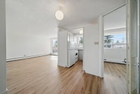 Amenities: Renovated Suites • Quiet Building • Dog Wash Station • Solar Panels Suite & Building: Spa... (image 8)