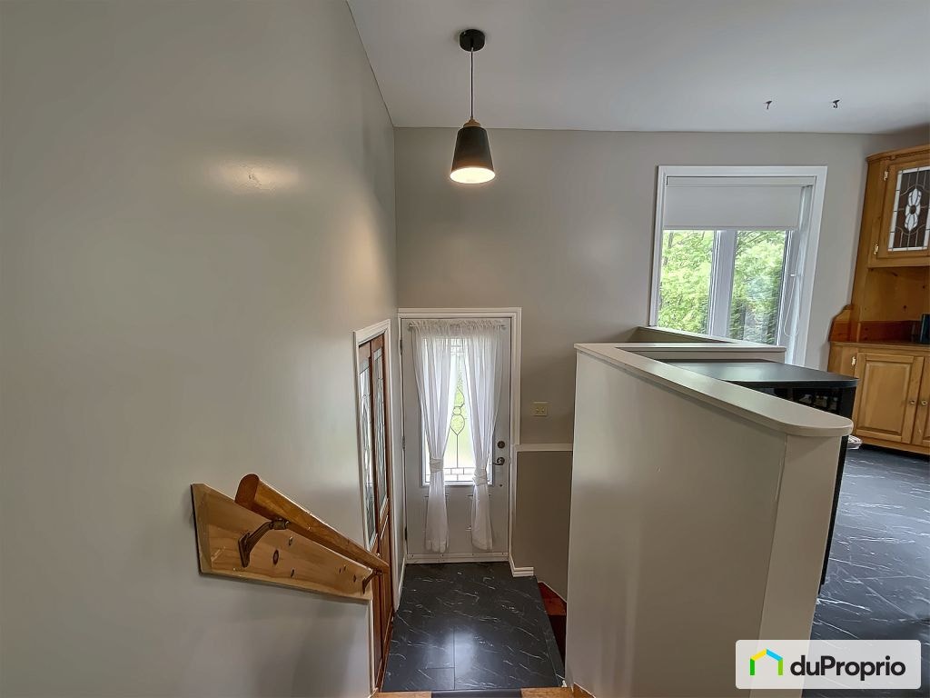 $358,900 - Bungalow for sale in St-Damien — photo 3