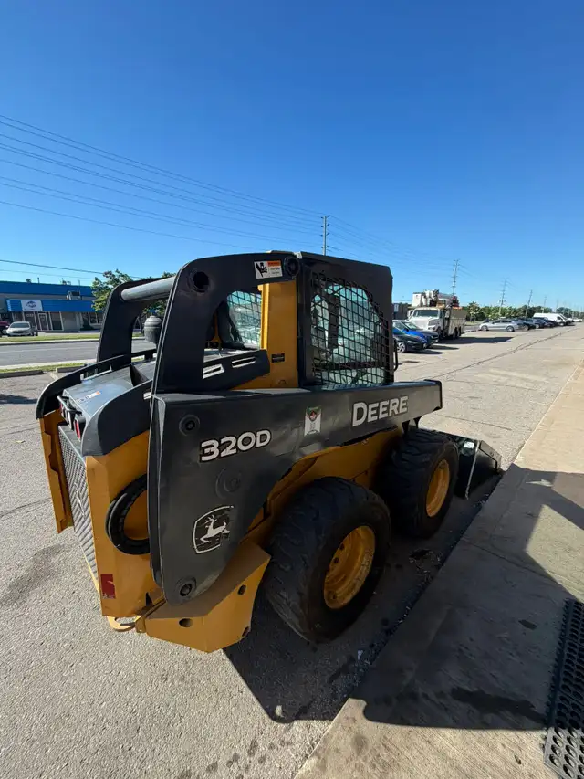 2011 John Deere Skid Steer or Lease to own Estimate $418.93/mo in Heavy Equipment in Mississauga / Peel Region - Image 9