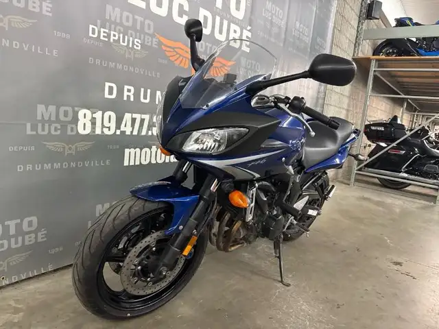 2009 Yamaha FZ6 in Sport Bikes in Drummondville - Image 9