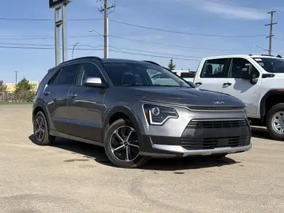 AMVIC Licensed Dealer * Heated Leather Seats * Heated Steering Wheel * Rear Vision Camera * Cruise *...