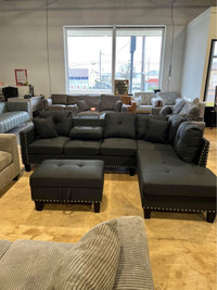 Modular Magnificence: 6-Piece Sectional with Ottoman