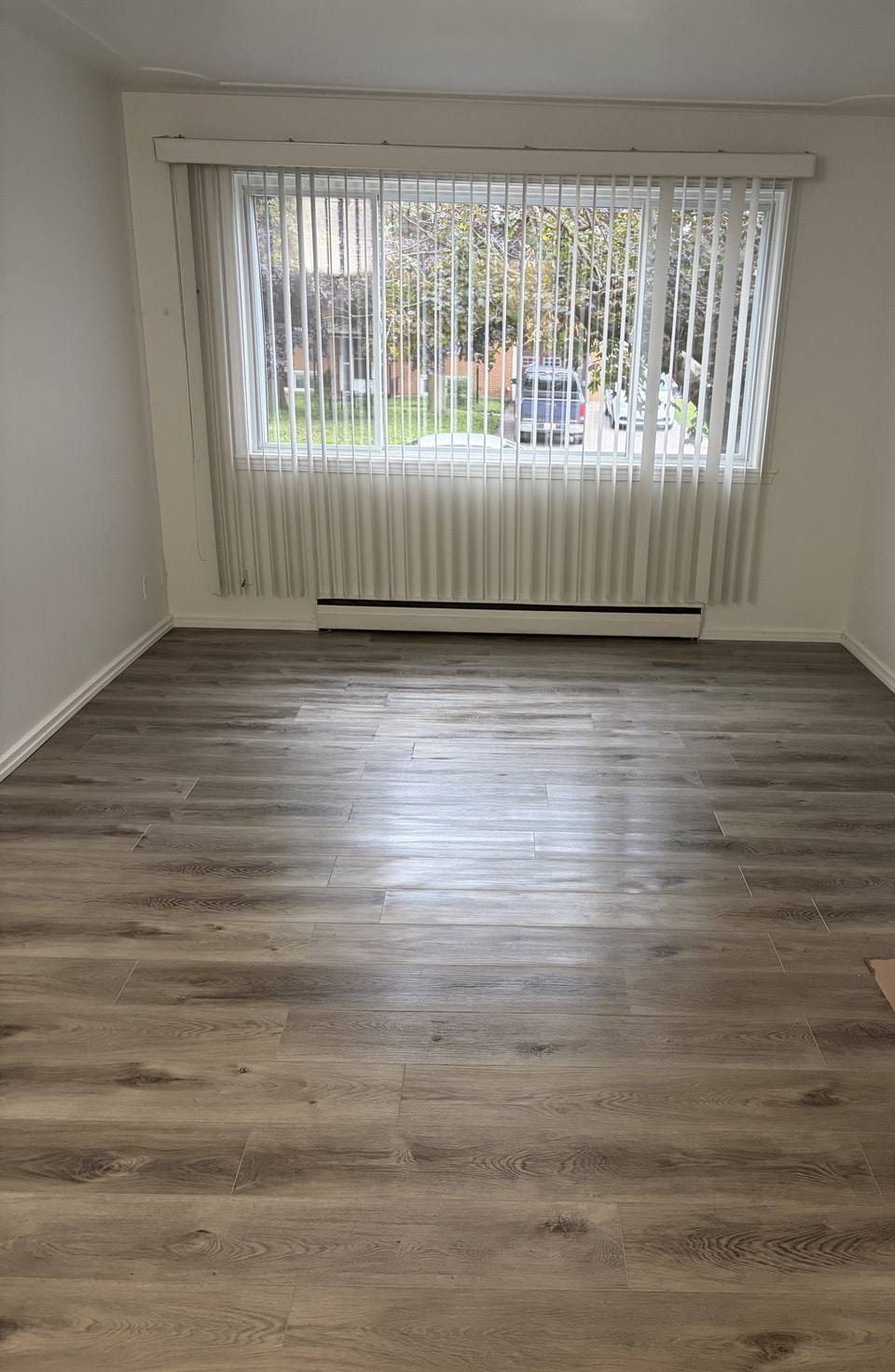 Spacious & Renovated 2 Bedroom Apartment! (Unit 4) 2